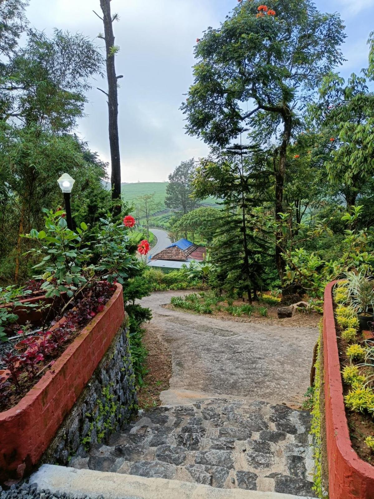Exotica Holidays Hotel Viripara Buitenkant foto